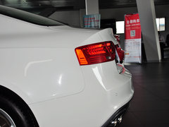 2013款 2.0T Coupe 40TFSI quattro