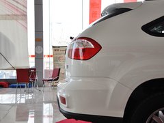 2013款 劲悦版 2.0L 手动 尊贵型 5座