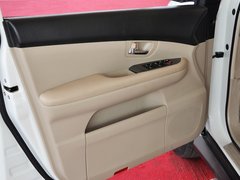2013款 劲悦版 2.0L 手动 尊贵型 5座