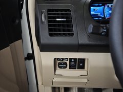 2013款 劲悦版 2.0L 手动 尊贵型 5座