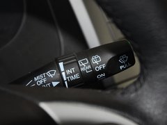 2013款 劲悦版 2.0L 手动 尊贵型 5座