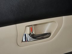 2013款 劲悦版 2.0L 手动 尊贵型 5座