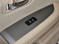 2013款 劲悦版 2.0L 手动 尊贵型 5座