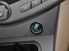 2013款 劲悦版 2.0L 手动 尊贵型 5座