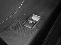 柯兰多 2013款 2.0L 自动 汽油两驱精英型 5座