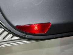 柯兰多 2013款 2.0L 自动 汽油两驱精英型 5座