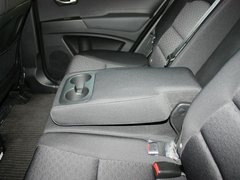 2013款 2.0L 自动 汽油两驱精英型 5座