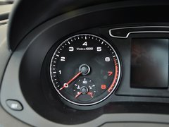 奥迪Q3 2013款 2.0T 35 TFSI quattro豪华型 5座