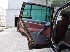 2013款 2.0TSI 自动 四驱旗舰版