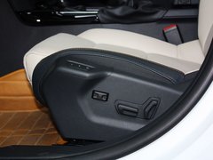 2013款 2.3L 自动 罗兰•加洛斯版