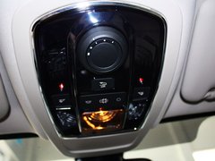 2013款 2.3L 自动 罗兰?加洛斯版