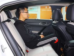 2013款 2.3L 自动 罗兰•加洛斯版