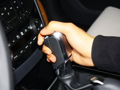 2013款 2.3L 自动 罗兰•加洛斯版