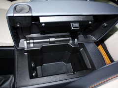 2013款 2.3L 自动 罗兰•加洛斯版