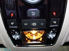 2013款 2.3L 自动 罗兰•加洛斯版