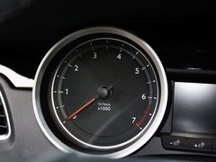 2013款 2.3L 自动 罗兰•加洛斯版