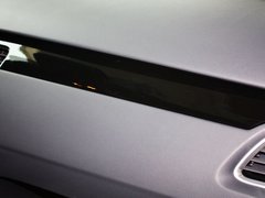2013款 2.3L 自动 罗兰•加洛斯版