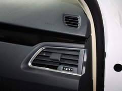 2013款 2.3L 自动 罗兰•加洛斯版