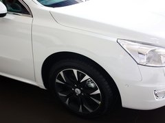 2013款 2.3L 自动 罗兰•加洛斯版