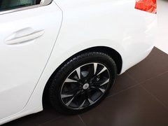 2013款 2.3L 自动 罗兰•加洛斯版