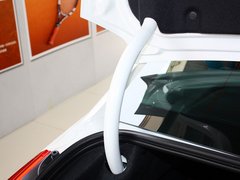 2013款 2.3L 自动 罗兰•加洛斯版