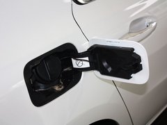 2013款 2.3L 自动 罗兰•加洛斯版