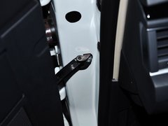 2013款 2.3L 自动 罗兰?加洛斯版