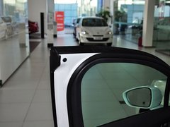 2013款 2.3L 自动 罗兰?加洛斯版