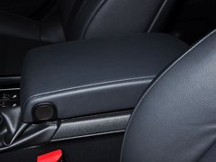 2013款 2.3L 自动 罗兰?加洛斯版