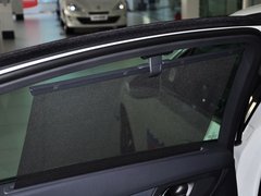 2013款 2.3L 自动 罗兰•加洛斯版