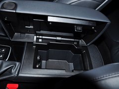 2013款 2.3L 自动 罗兰•加洛斯版