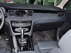 2013款 2.3L 自动 罗兰•加洛斯版