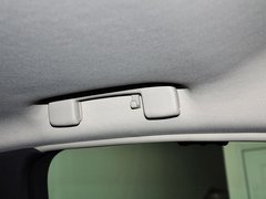 2013款 2.3L 自动 罗兰•加洛斯版