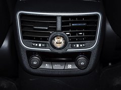 2013款 2.3L 自动 罗兰•加洛斯版