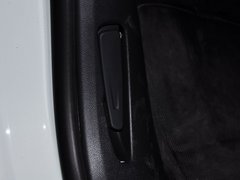 2013款 2.3L 自动 罗兰•加洛斯版