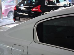 2013款 2.3L 自动 罗兰•加洛斯版
