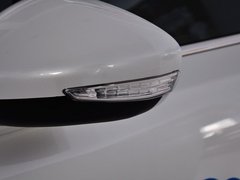2013款 2.3L 自动 罗兰•加洛斯版