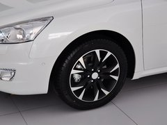 2013款 2.3L 自动 罗兰•加洛斯版