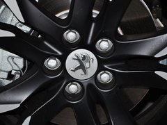 2013款 2.3L 自动 罗兰•加洛斯版