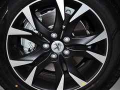 2013款 2.3L 自动 罗兰•加洛斯版