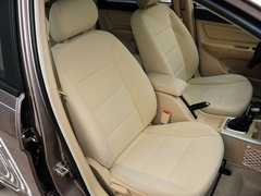 2012款 两厢 1.5L 自动 乐尚版