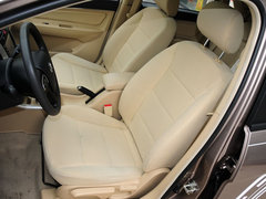 2012款 两厢 1.5L 自动 乐尚版