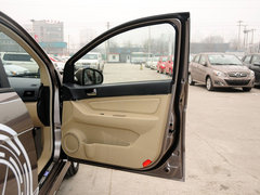 2012款 两厢 1.5L 自动 乐尚版