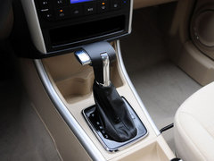 2012款 两厢 1.5L 自动 乐尚版