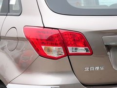 2012款 两厢 1.5L 自动 乐尚版