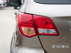 2012款 两厢 1.5L 自动 乐尚版