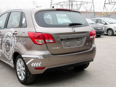 2012款 两厢 1.5L 自动 乐尚版