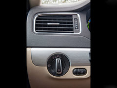 2013款 1.6L 手动 舒适型