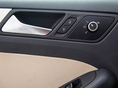 2013款 1.6L 手动 舒适型
