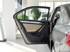 2013款 1.6L 手动 舒适型